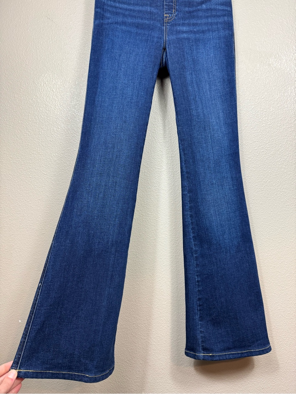 Spanx Flare Pull on Denim Jean Midnight Shade size small EUC A - Picture 4 of 13